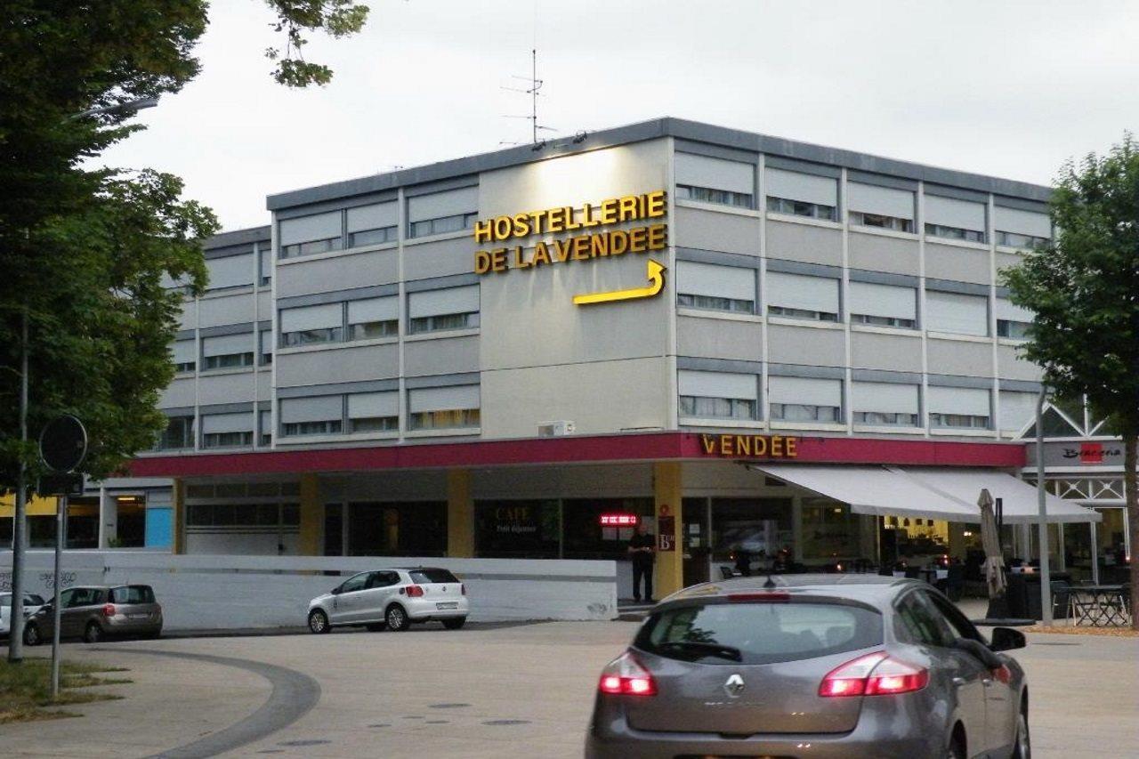 Hostellerie De La Vendee Lancy Екстериор снимка