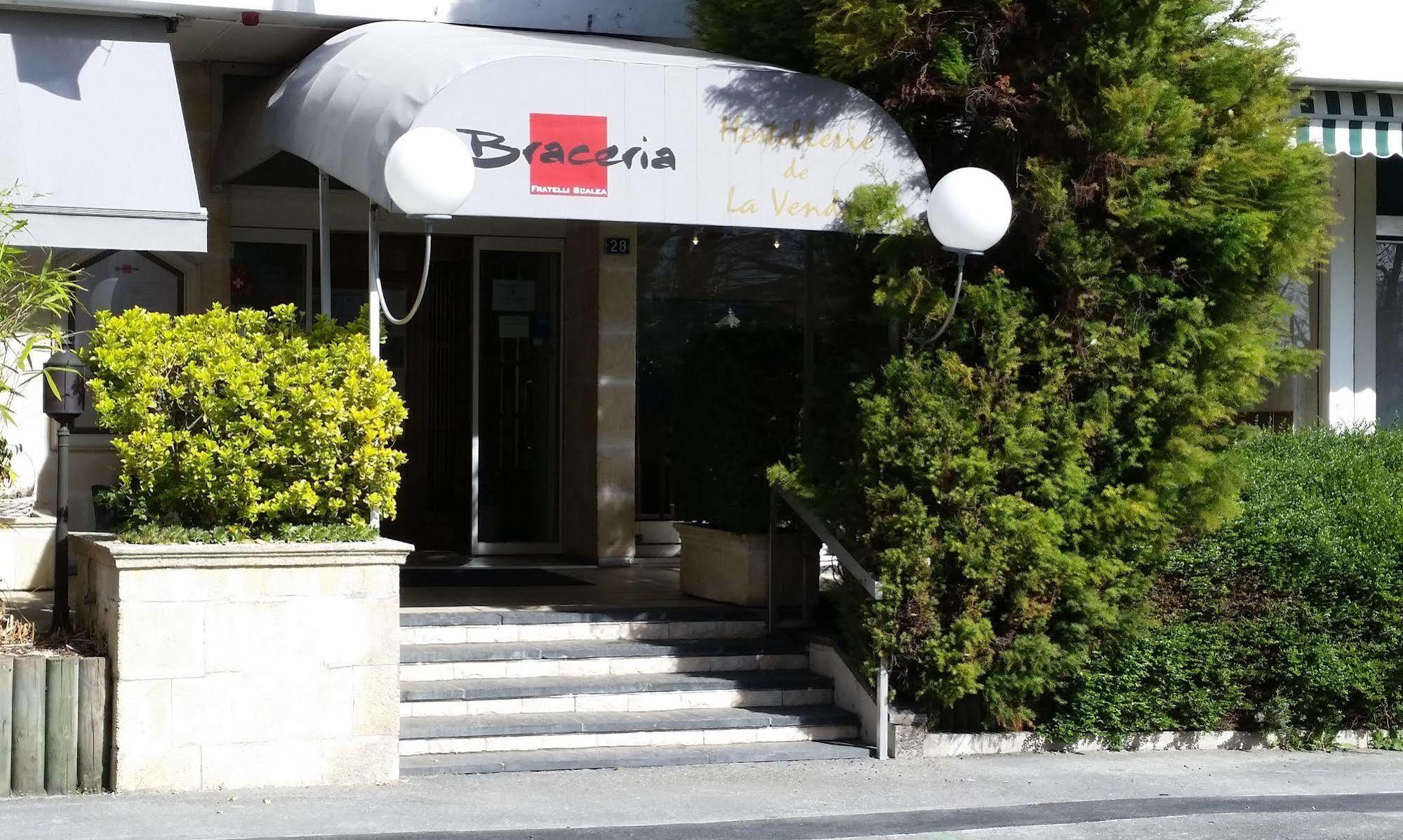 Hostellerie De La Vendee Lancy Екстериор снимка