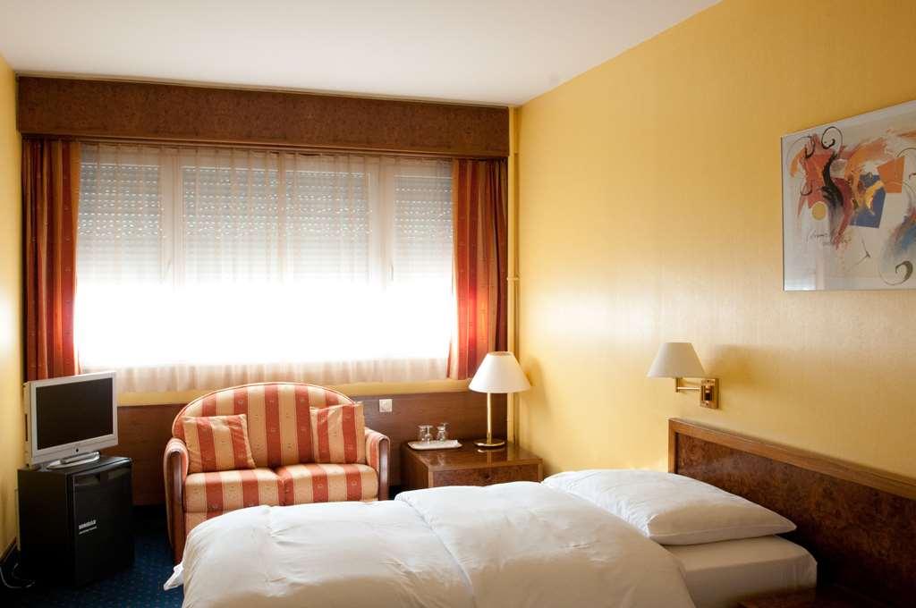 Hostellerie De La Vendee Lancy Стая снимка